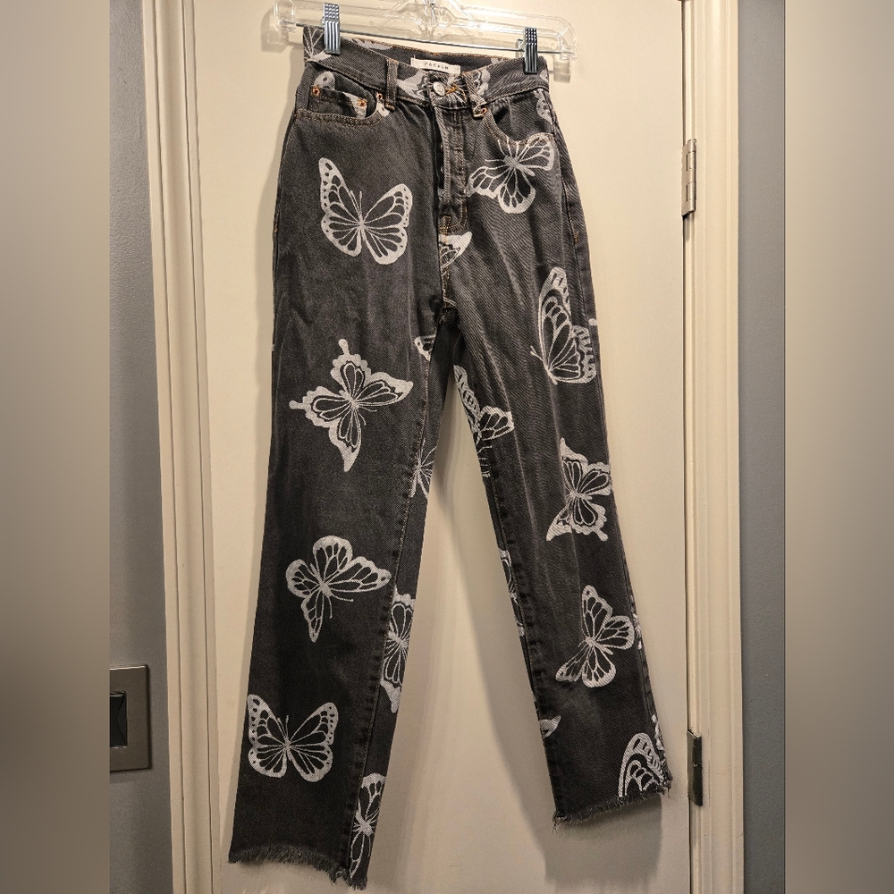 PacSun High-Rise Gray Jeans with White Accents